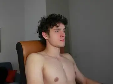 Chaturbate Best live sex cam show of brad_holloway