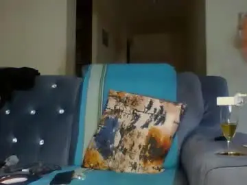 Chaturbate Live Sex Cam of delliciouscandy39