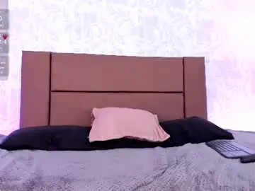 Chaturbate Sex Cam of isisgolden_