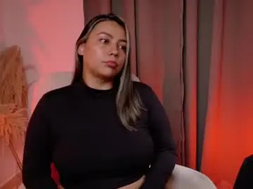 Chaturbate Live Sex Cam of zara_nova