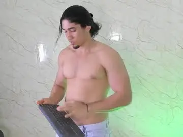 Chaturbate Live Sex Cam of connor_devling1