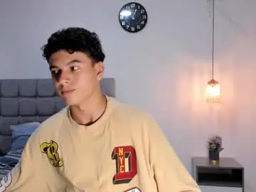 Chaturbate Live Sex Cam of santy_stump