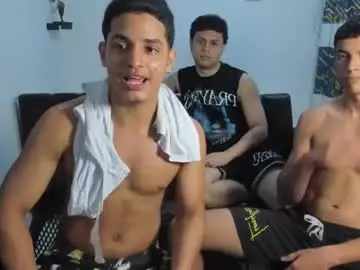 Chaturbate Live Sex Cam of santy_stump