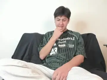 Chaturbate Live Sex Cam of alikuskya