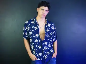 Chaturbate Watch Live Sex Cams of guts_x