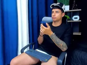 Chaturbate Live Porn of jaze_bradley