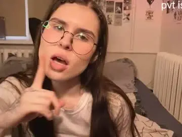 Chaturbate Free Live Porn of passiondesire_