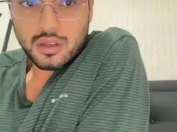 Chaturbate Live Sex Cam of bdever7