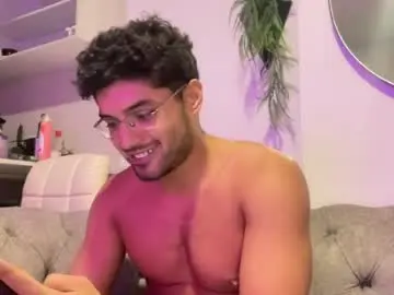 Chaturbate Best live sex cam show of bdever7