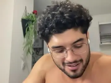 Chaturbate Live Sex Cam of bdever7