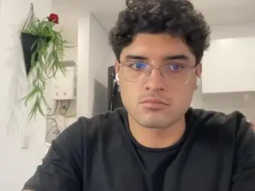 Chaturbate Live Sex Cam of bdever7