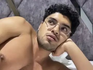 Chaturbate Best live sex cam show of bdever7