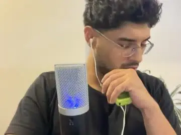 Chaturbate Free Live Porn of bdever7