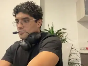 Chaturbate Nude Webcam of bdever7