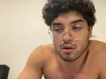 Chaturbate Live Sex Cam of bdever7