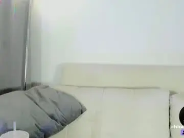 Chaturbate Live Sex Cam of chloe_morgans