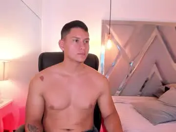 Chaturbate Free Porn Cam of chris_diamonnd