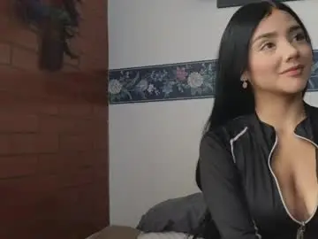 Chaturbate Live Sex Cam of sahara_n_thiago