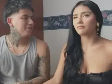 Chaturbate Live Sex Cam of sahara_n_thiago