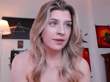 Chaturbate Nude Webcam of cassieholland