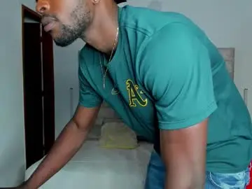 Chaturbate Live Porn of dylantaylor_1