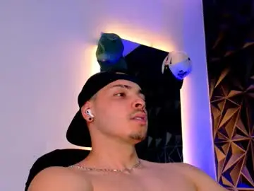 Chaturbate Adult Webcam of maxwell_dupont