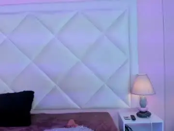 Chaturbate Adult Webcams of miaasmiith_