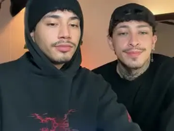 Chaturbate Sex Chat of noah_and_steven