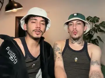 Chaturbate Sex Chat of noah_and_steven