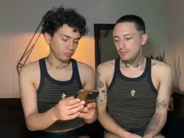 Chaturbate Adult Webcams of noah_and_steven