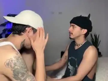 Chaturbate Watch Live Sex Cams of noah_and_steven