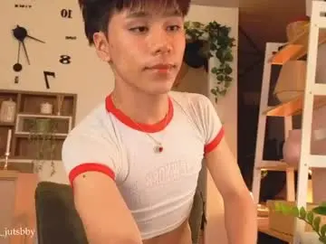Chaturbate Live Sex of tommyfoxboy