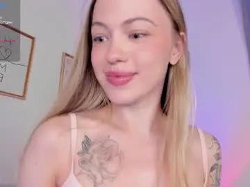 Chaturbate Adult Video Chat of damn_cutie