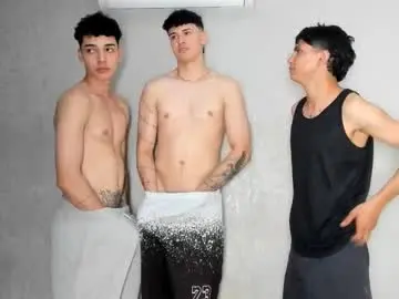 Chaturbate Best live sex cam show of pelusos_mens