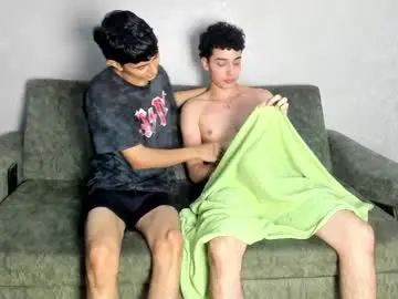 Chaturbate Live Sex of pelusos_mens