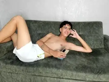 Chaturbate Nude Webcam of pelusos_mens