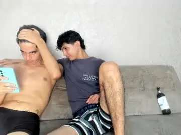 Chaturbate Adult Webcam of pelusos_mens