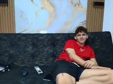 Chaturbate Live Sex of pelusos_mens