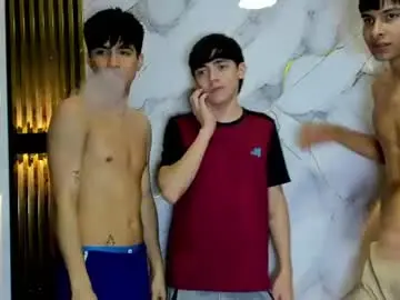 Chaturbate Live Sex Cam of pelusos_mens