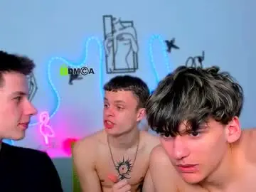 Chaturbate Live Sex Cam of rico_steel