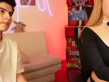 Chaturbate Sex Cam of tommy_and_sophie