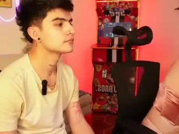 Chaturbate Sex Chat of tommy_and_sophie