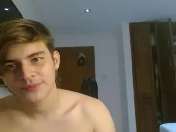 Chaturbate Live Sex of badbunny_69_