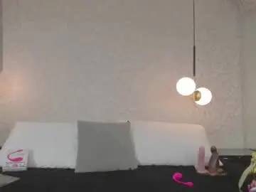 Chaturbate Live Sex Cam of danaandthamaraangels