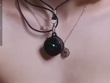 Chaturbate Watch Live Sex Cams of irmgardwoodfolk