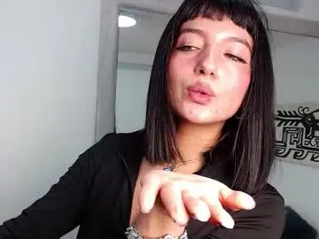 Chaturbate Nude Webcam of laura_gibson