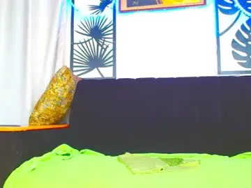 Chaturbate Watch Live Sex Cams of queen_zoe01