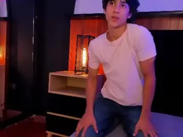 Chaturbate Watch Live Sex Cams of cheys_mast