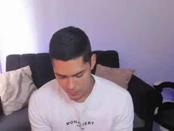 Chaturbate Live Sex Cam of iamdylan777