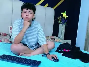 Chaturbate Sex Chat of nikievanz